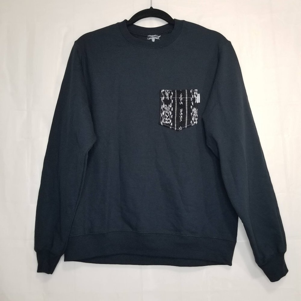 Serengetee Graphic Pocket Unisex Sweatshirt Black sz S Fleece lined crewneck